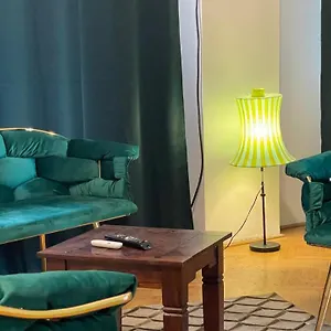 https://terrace-balcony-downtown-delight-old-town-oasis-city.bucharesthotelsnow.com