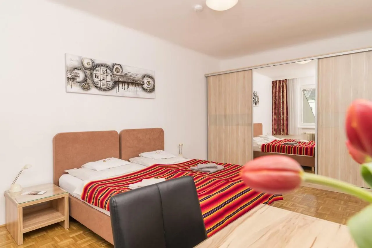 Appartements Ferchergasse Vienna 0*,